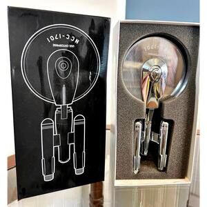 Star Trek USS Enterprise NCC-1701 Pizza Cutter – ThinkGeek Collectible